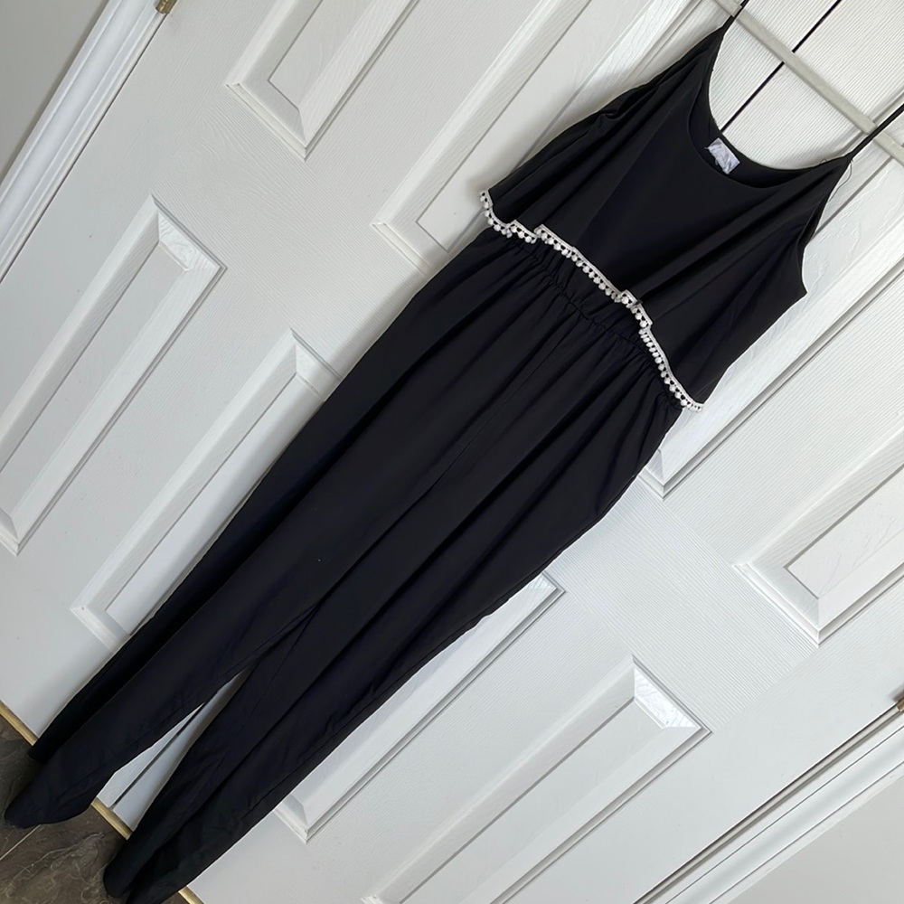 Black silky jumpsuit with ruffle top - size S